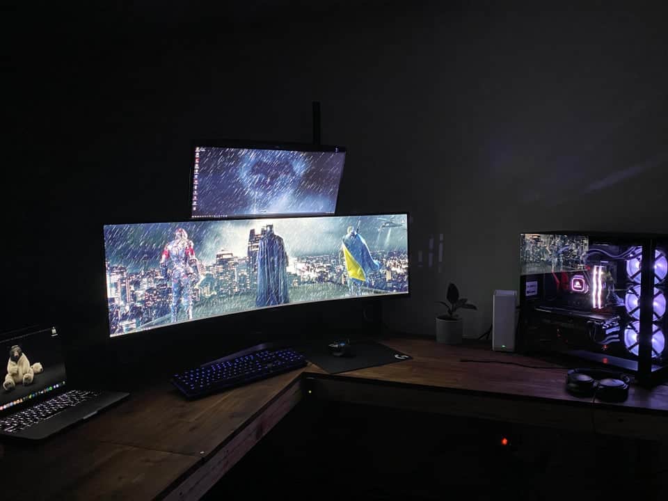 Sur pc avec un écran ultrawide, c'est le bonheur !