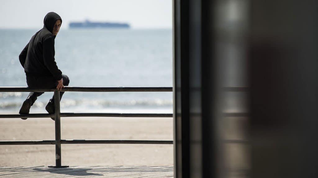 Pas toujours très en forme, le petit Elliot.