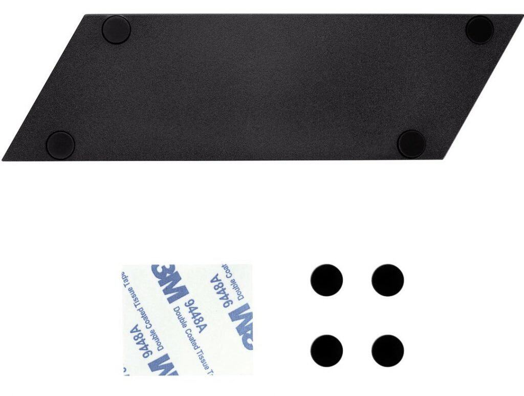 Équipé de son set de fixations, antidérapantes ou collantes, a vous de choisir!