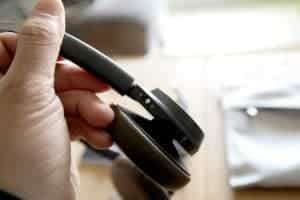 Backbeat Sense - Le système de boutons est bien pensé (ici, on/off)