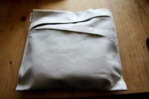 Backbeat Sense - En déplacement, mieux vaut garder le casque dans sa belle housse.