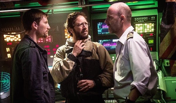 Sean et Ned Ramsey feront tout pour éliminer l'USS Nathan James depuis leur sous marin