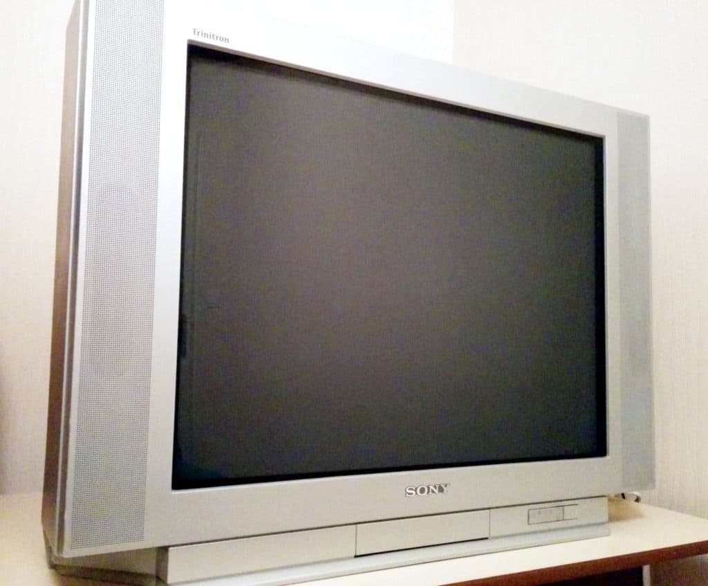 Avant les TV ressemblaient à ça et pesaient au moins 200kg