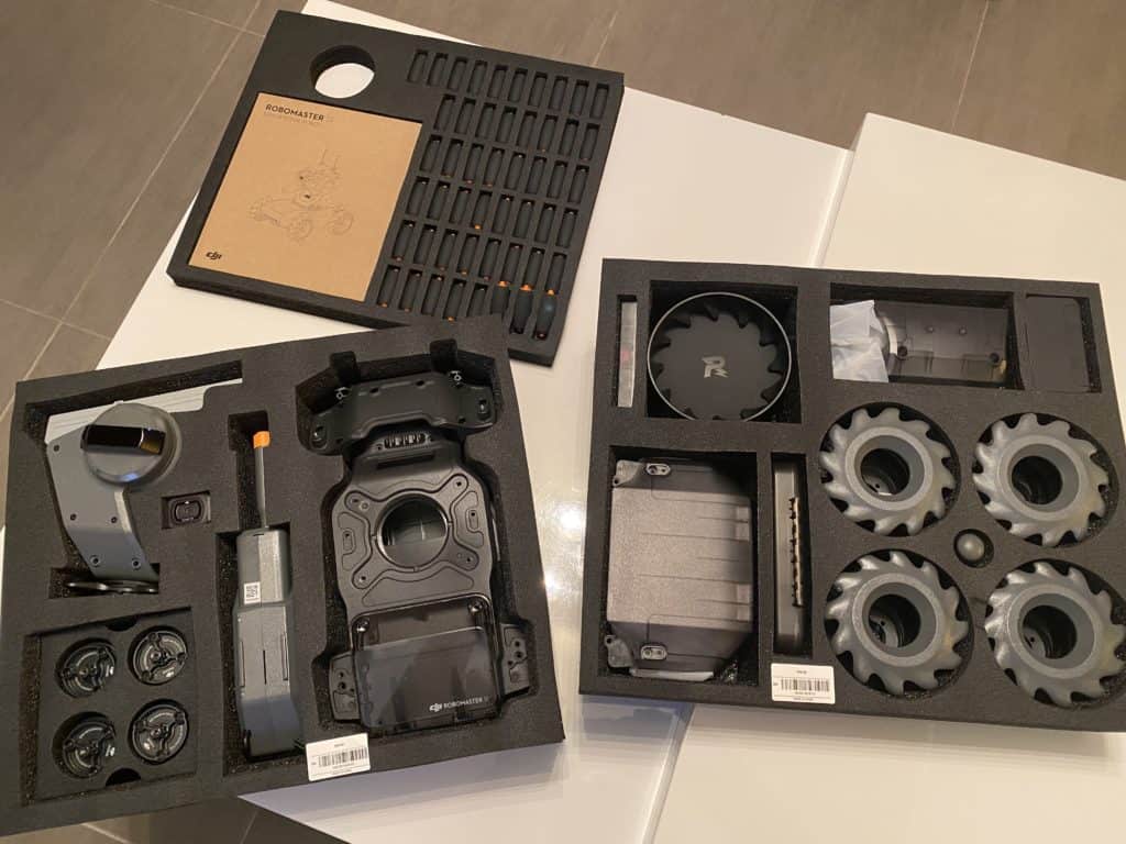deballage du RoboMaster S1