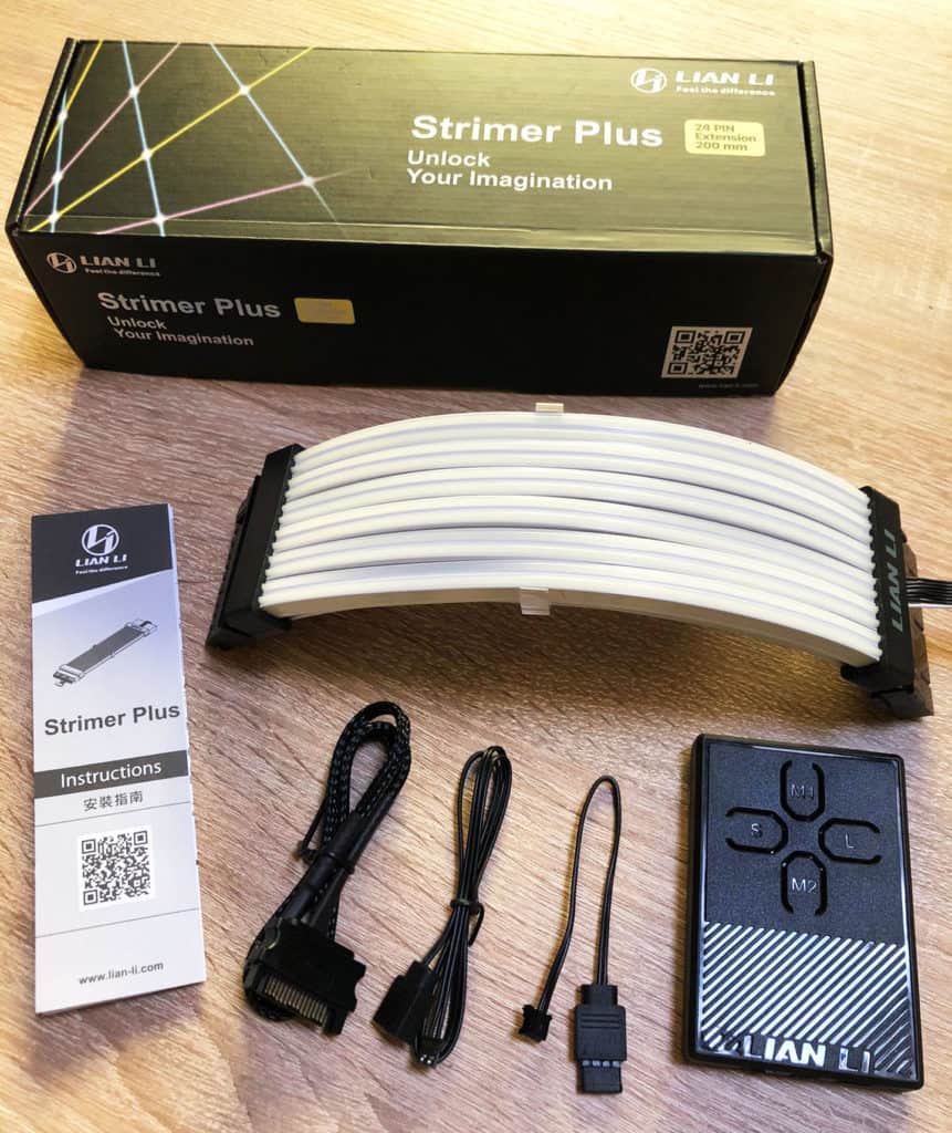 Le contenu de la boîte du Lian Li Strimer Plus 24 broches