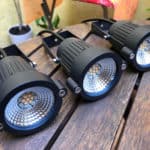 Les spots de la gamme des lumières d'extérieur innr vus de plus près