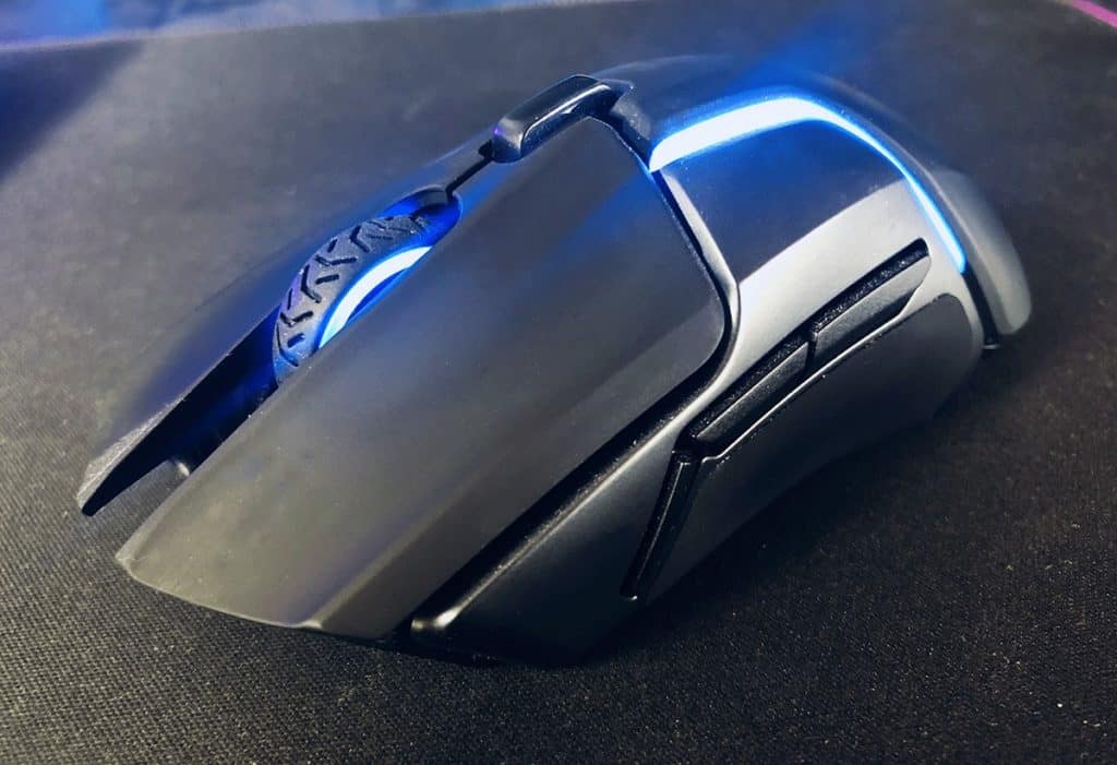 La souris SteelSeries Rival 650
