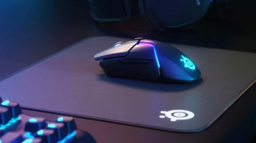 La souris gaming sans fil Steelseries Rival 650