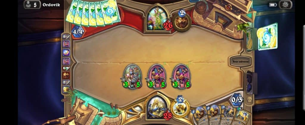 Au tour 3 avec la nouvelle carte qui copie les specs des autres cartes, j'ai placé 3 cartes très fortes.