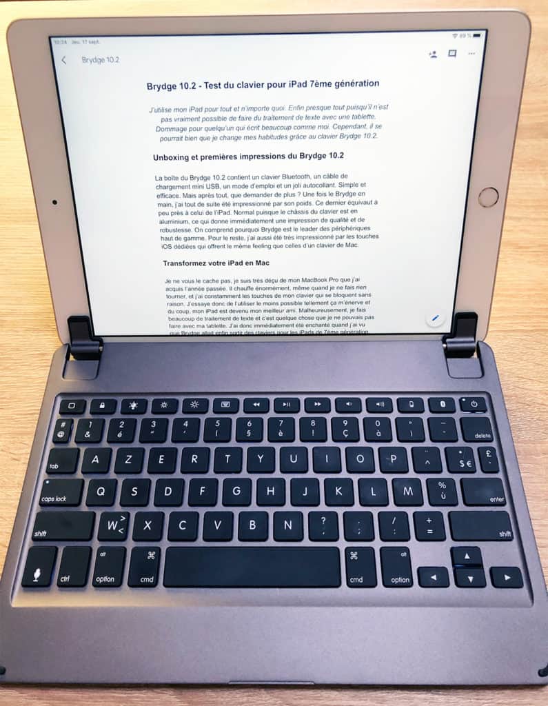 Un texte écrit sur un iPad grâce au Brydge 10.2