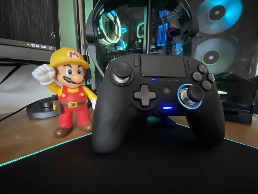 Nacon Revolution Unlimited Pro