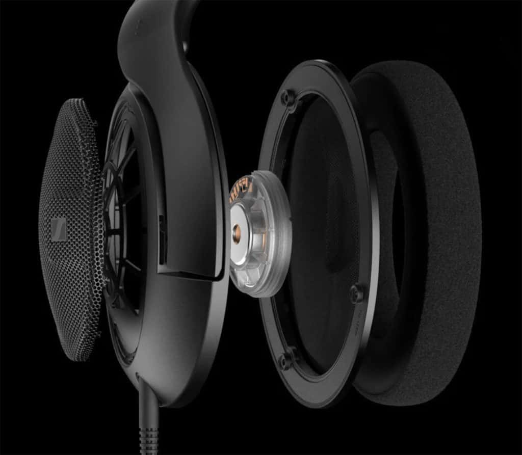 Une oreillette du Sennheiser HD 560S entièrement démontée