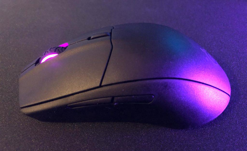 La SteelSeries Rival 3 Wireless vue de profil