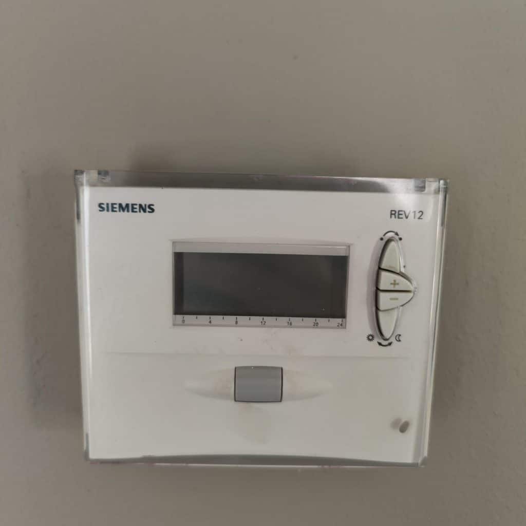 Mon vieux thermostat avec un look vintage