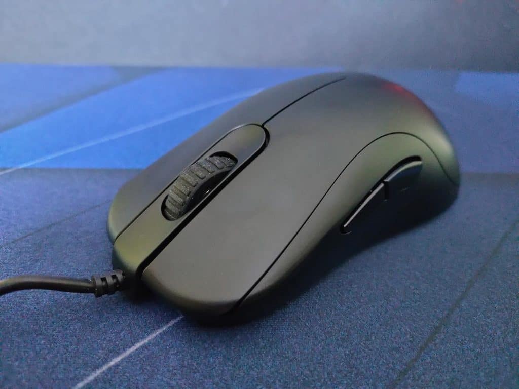 Gros plan sur une des souris de la gamme Zowie série ZA