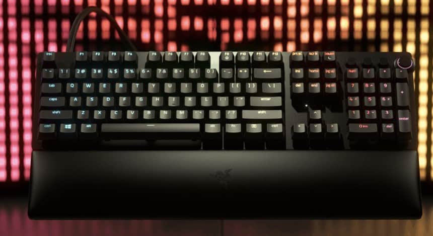 Le Razer Huntsman Analog V2 illuminé de mille feux