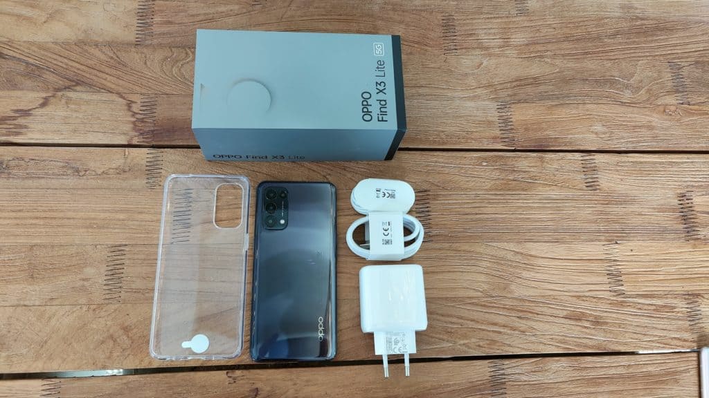 Le pack de base de l'Oppo Find X3 Lite