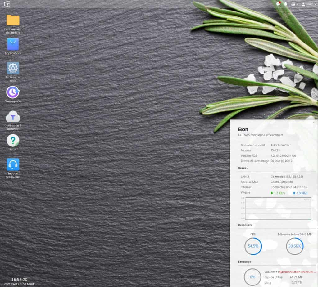 L'interface très épurée ressemble assez fortement à celle du Synology