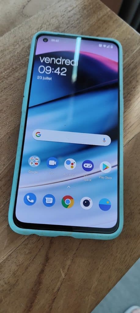 L'écran est vraiment sympa et occupe un bon pourcentage de l'espace