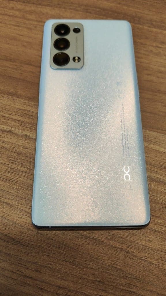 Le coloris que j'ai est particulièrement surprenant, les reflets sont incroyables.