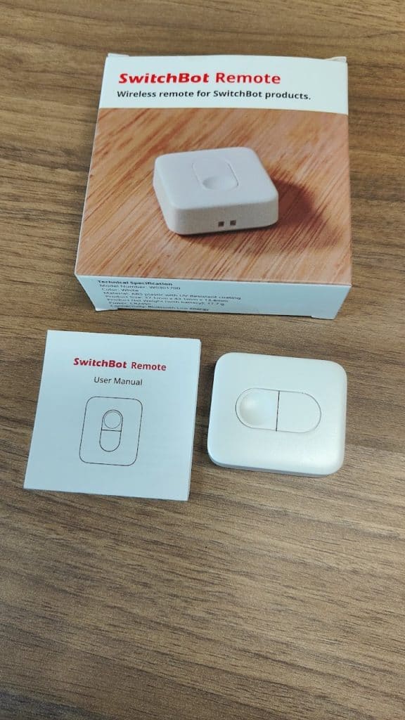 SwitchBot - Voici le pack avec l'interrupteur