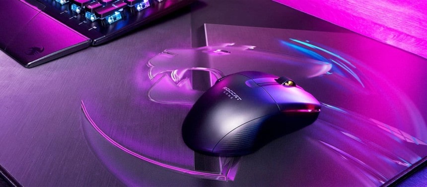 Gros plan sur un tapis de souris Roccat