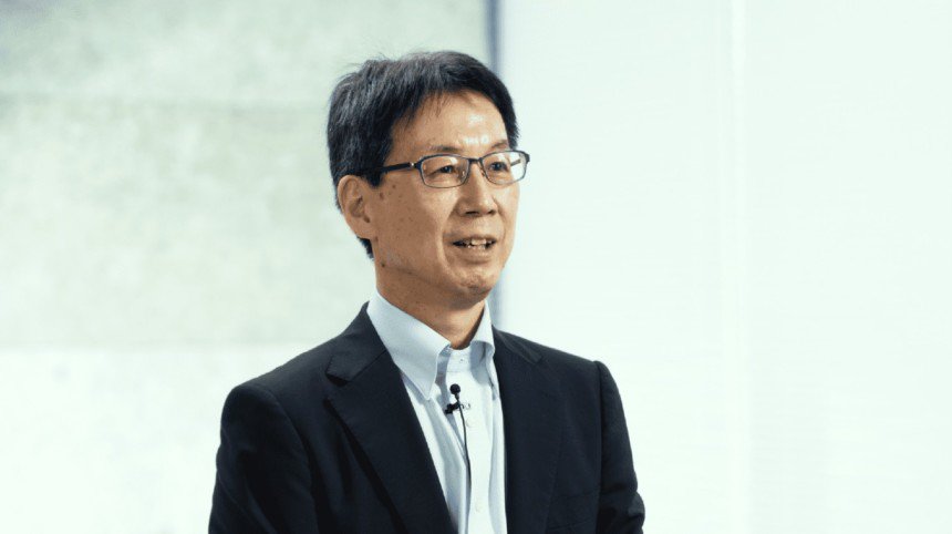 A person wearing glasses Description automatically generated with low confidence