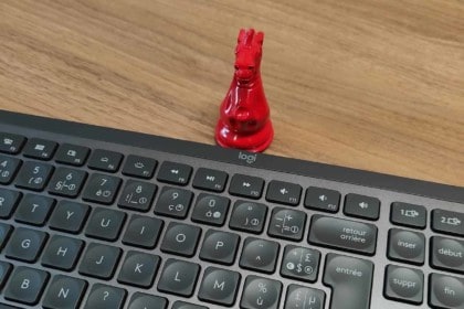 Logitech MX Keys Plus - le packaging est très sobre !