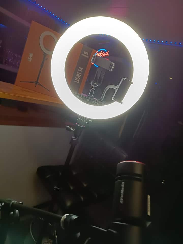 Light 14 setup streaming