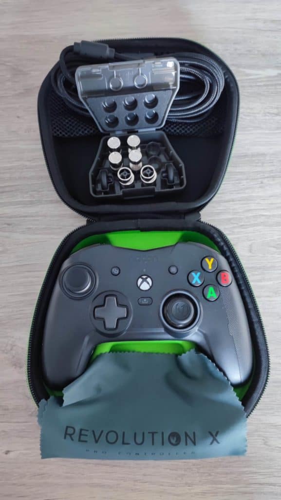 nacon revolution x pro controller