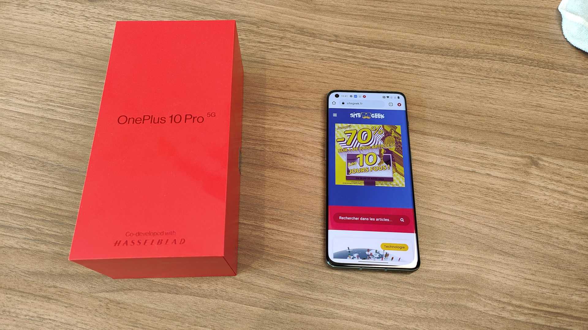 OnePlus 10 Pro - L'écran 1 milliard de couleurs est sublime