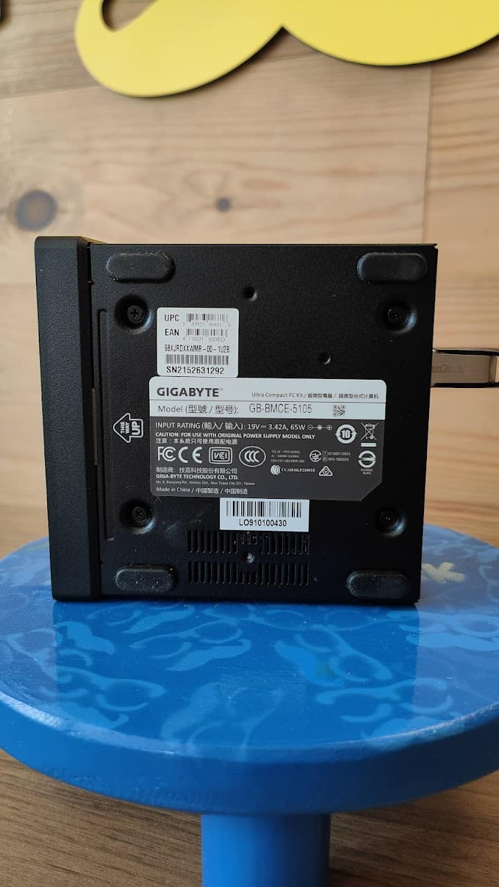 Retrobox 2 test - C'est un ordinateur ultra compact de chez Gigabyte