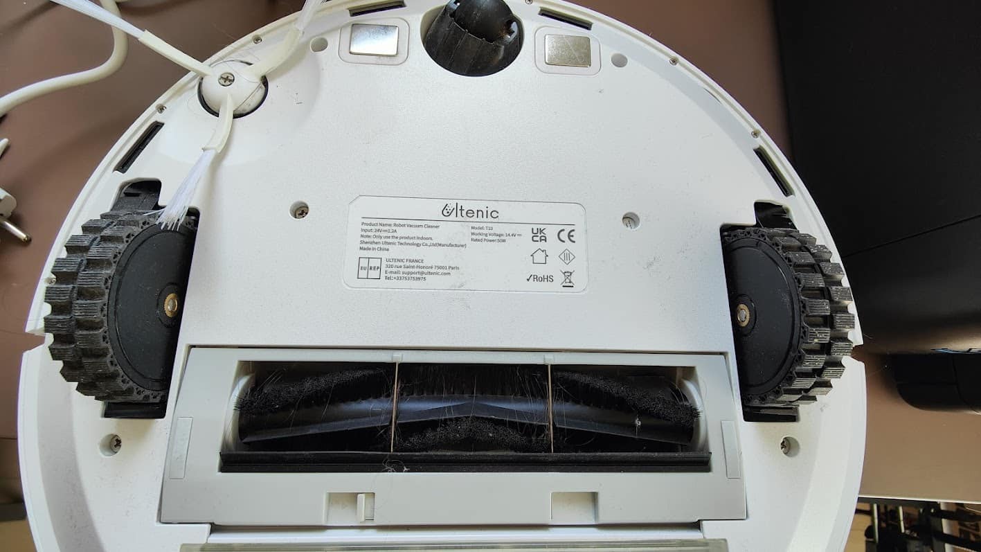 Ultenic T10 - une brosse classique en dessous