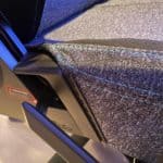 Une housse Secretlab SKINS placée sur une assise de TITAN Evo