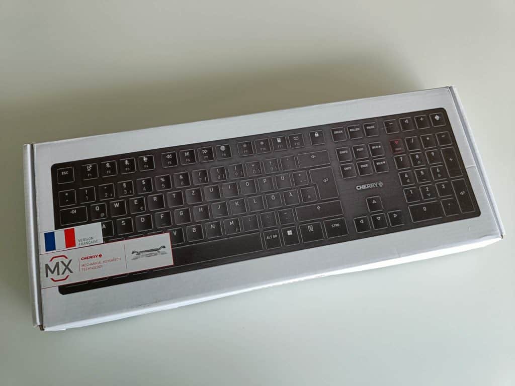 La boite du Cherry KW X ULP Wireless