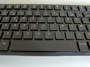 cherry KW X ULP touches noires classiques