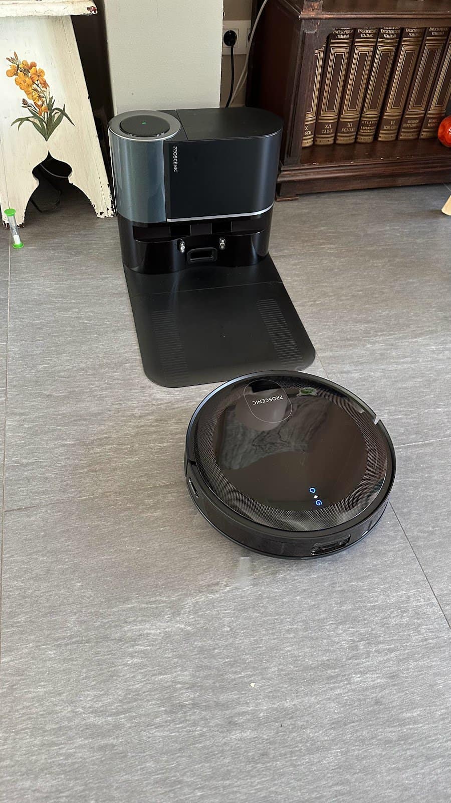 Sa base permet de l'utiliser 30 jours sans intervenir, très bon point !