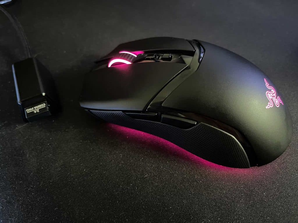 La souris Razer Cobra Pro et son dongle