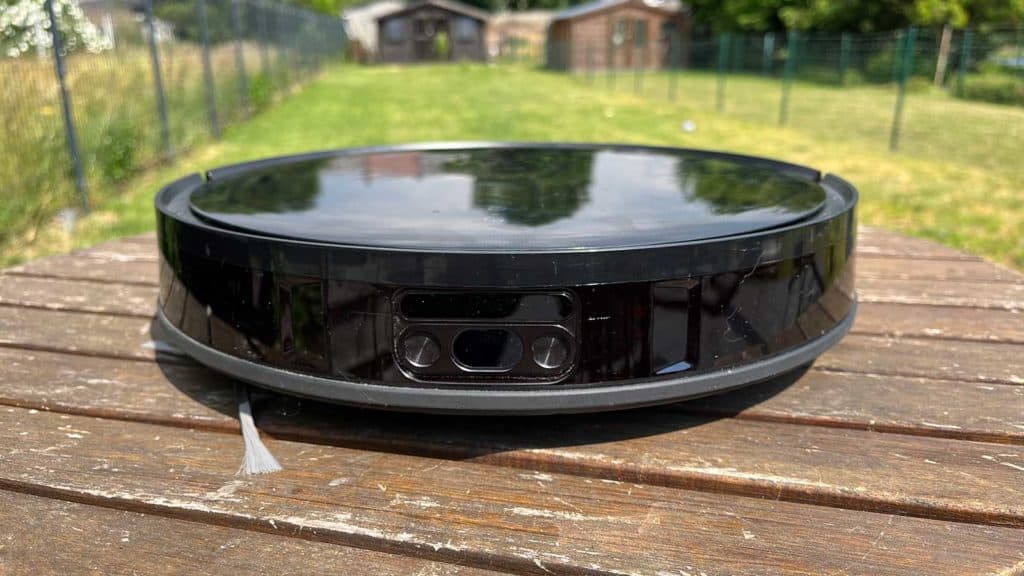 L'Ultenic TS1 posé sur une table