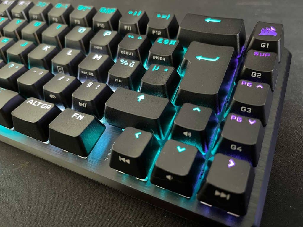 Gros plan sur le Corsair K65 Pro Mini