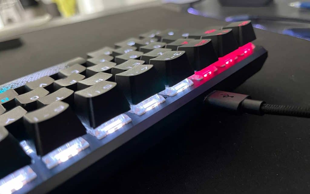 La connectique du Corsair K65 Pro Mini