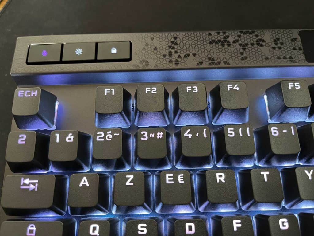 Gros plan sur le Corsair K70 Max