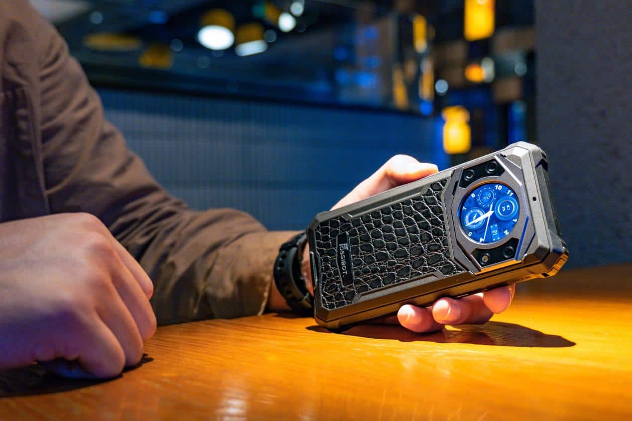 FOSSiBOT F101 pro cuir de luxe