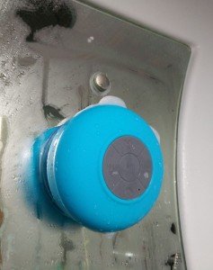 Olixar Aquafonik : L'eau et la mousse ne lui pose aucun problème.