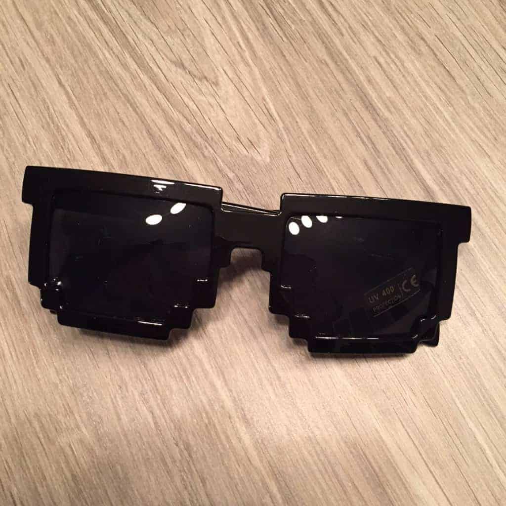 JDG Box - Des lunettes de soleil « Pixelisees » façon Just Dance