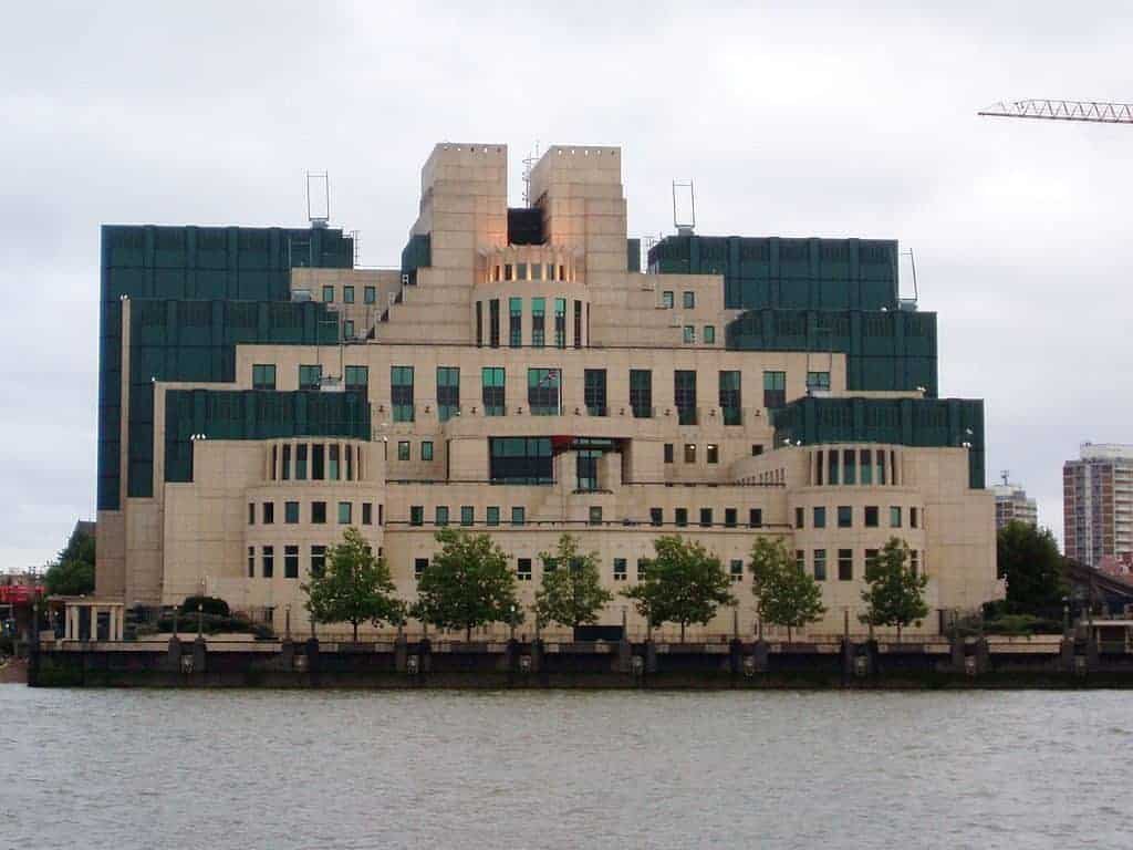 Bâtiment MI6, Services secrets britanniques