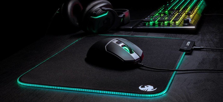 Roccat Kain 200 AIMO & Sense AIMO