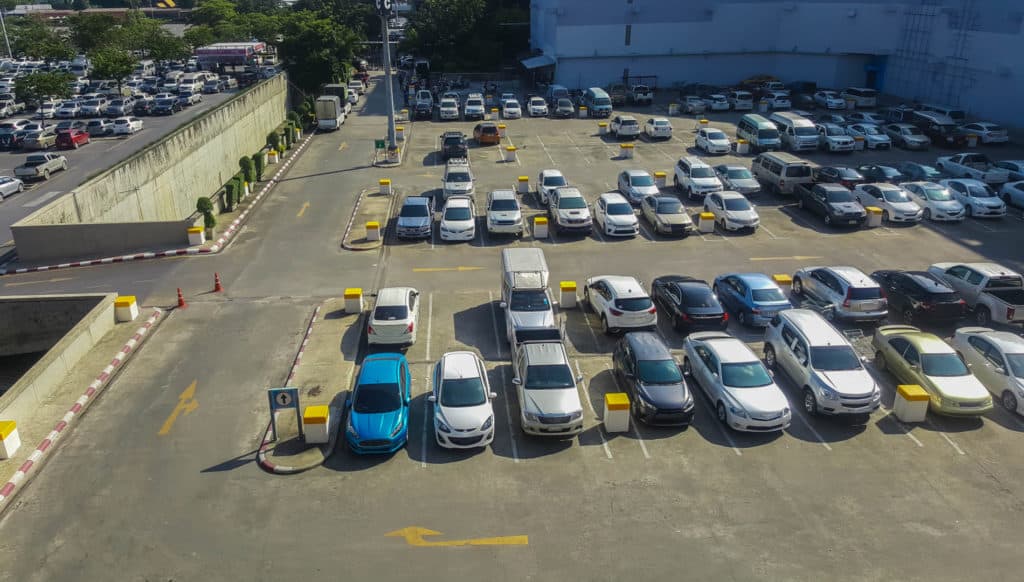Trouvez le bon parking pour votre voiture à l'aéroport