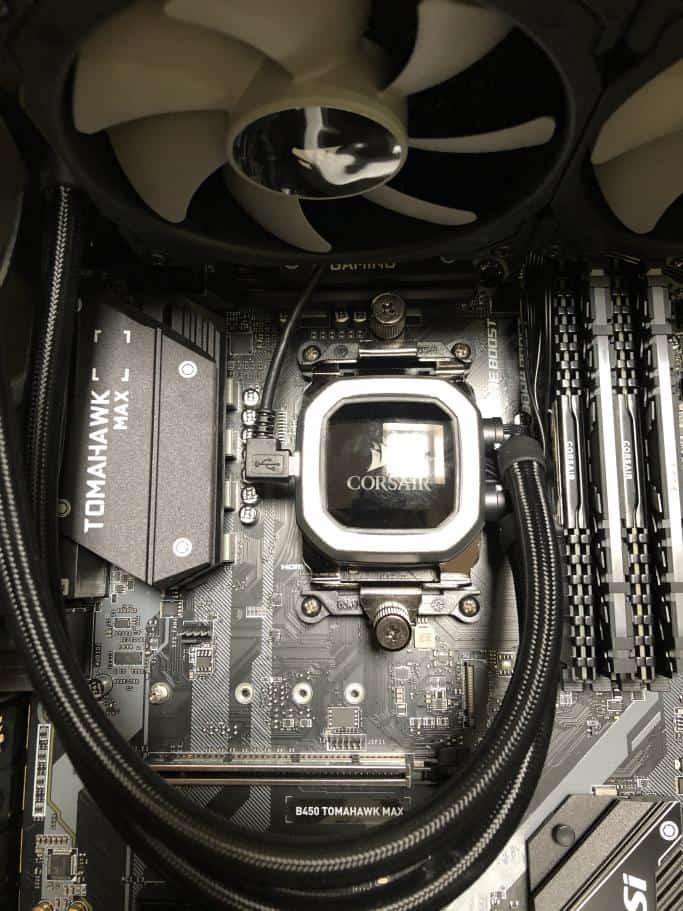 Le Corsair H100i Pro sur un processeur AMD