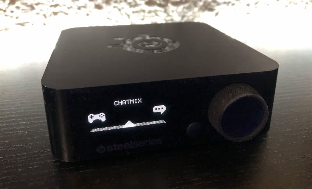 Le boîtier de contrôle du SteelSeries Arctis Pro Wireless